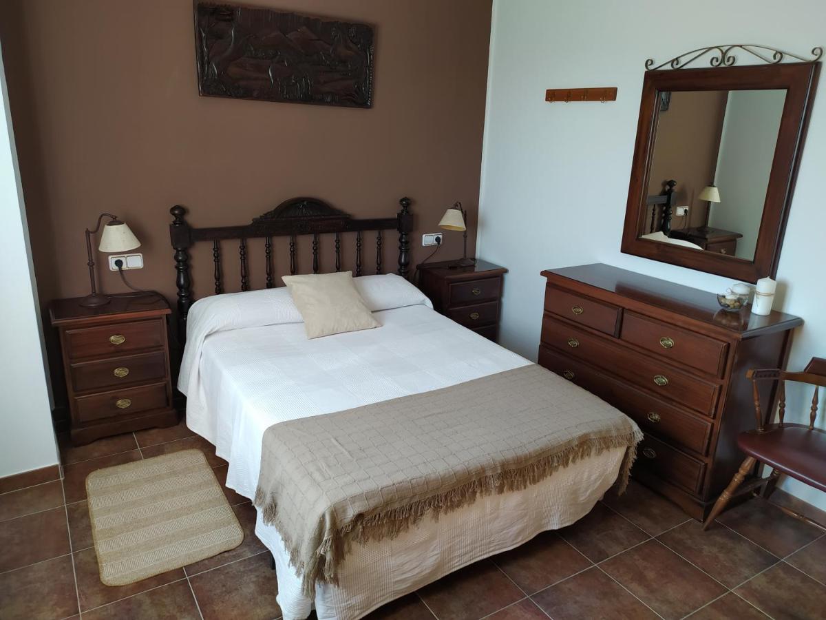 Casa Rural Mi Descanso Valdefuentes de Sangusín Exterior foto