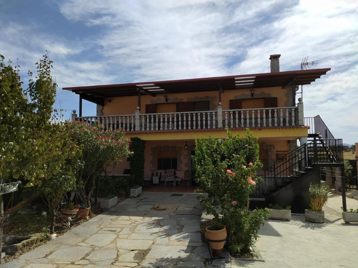 Casa Rural Mi Descanso Valdefuentes de Sangusín Exterior foto